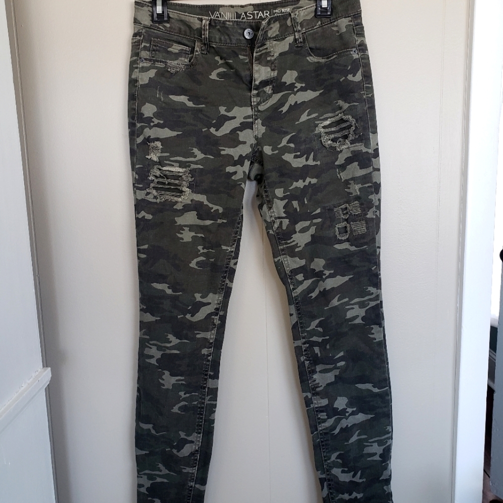 Camo Mid-Rise Skinny Jeans